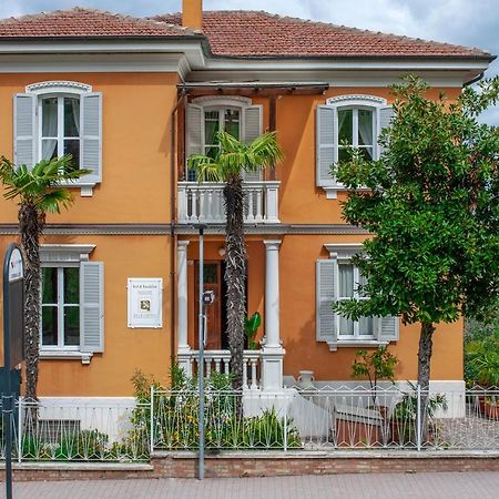 Villa Liberty Urbino Exteriér fotografie